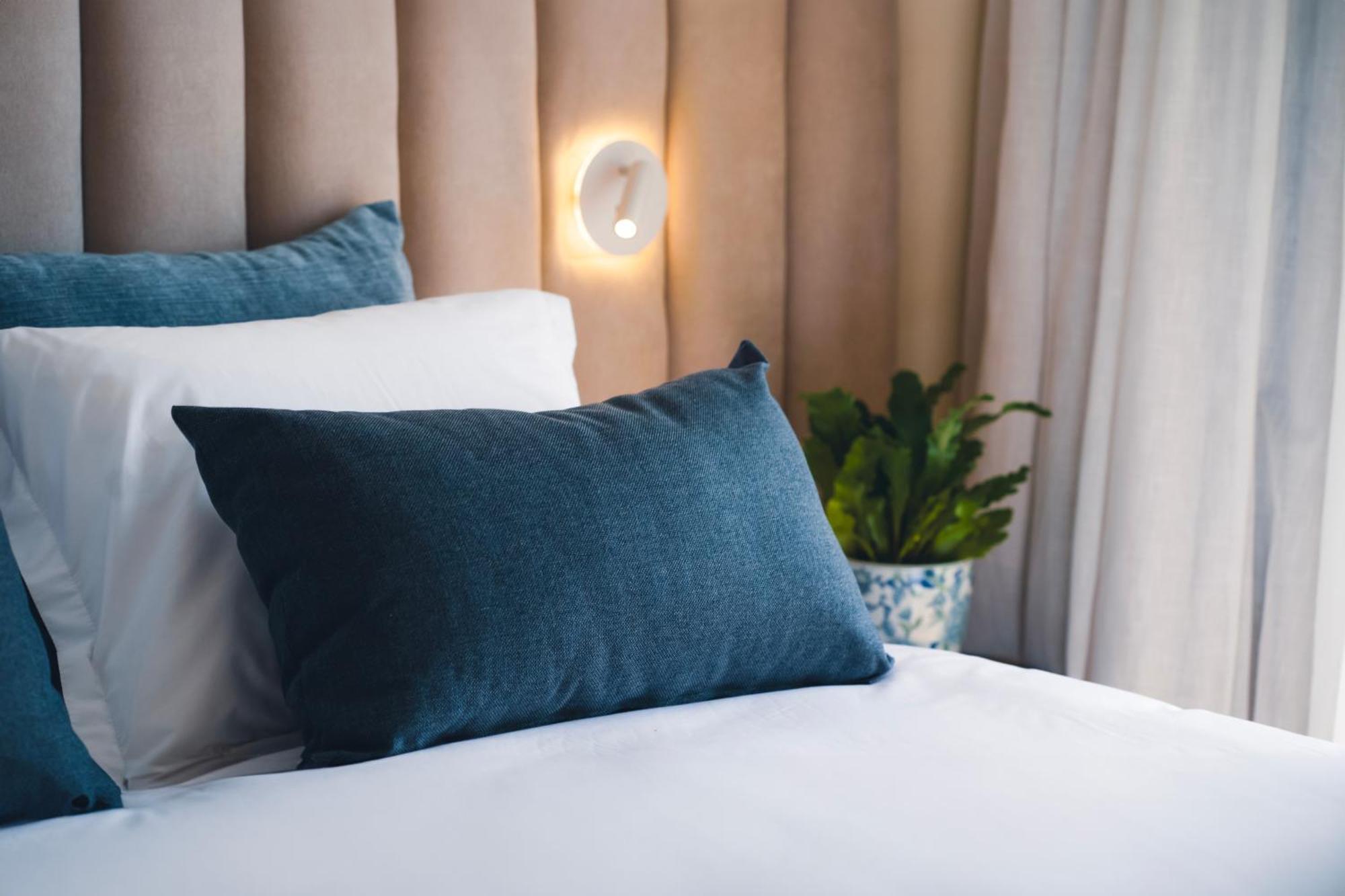 Wellclub - Wellness Family Experience - Seaview Hotell Paphos Exteriör bild
