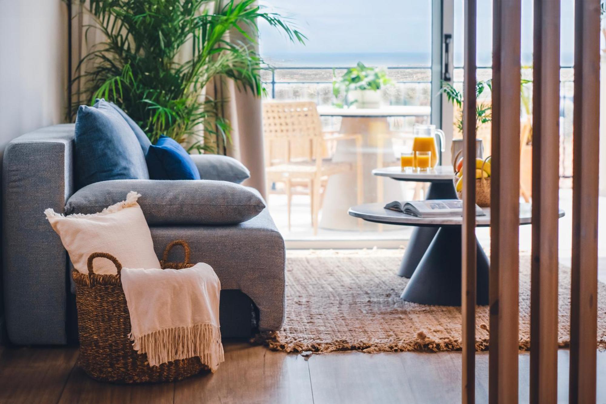 Wellclub - Wellness Family Experience - Seaview Hotell Paphos Exteriör bild