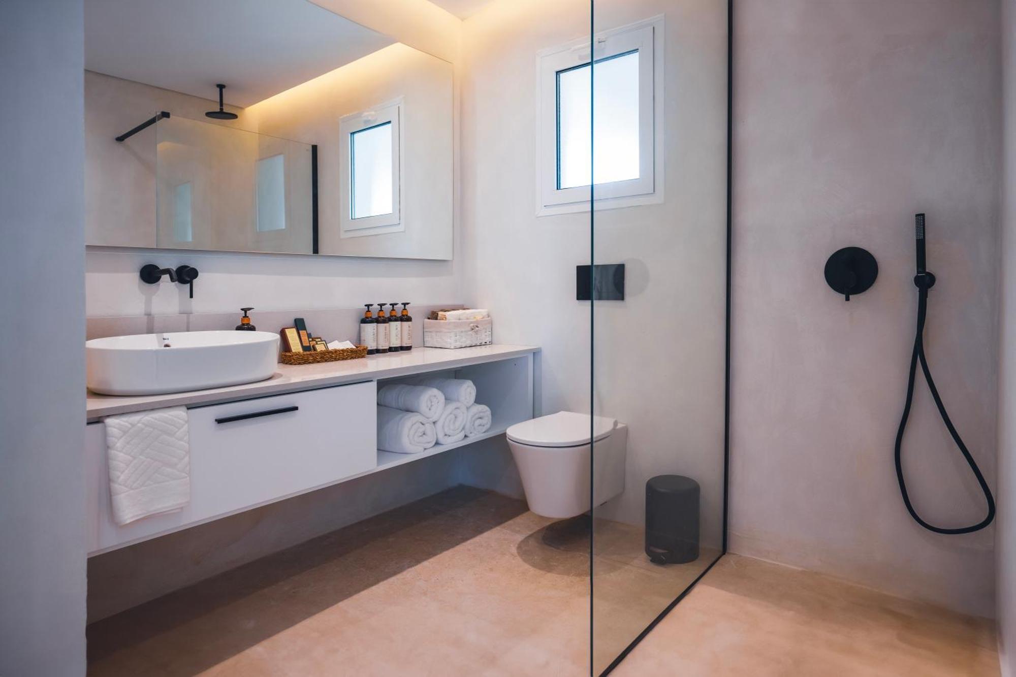 Wellclub - Wellness Family Experience - Seaview Hotell Paphos Exteriör bild