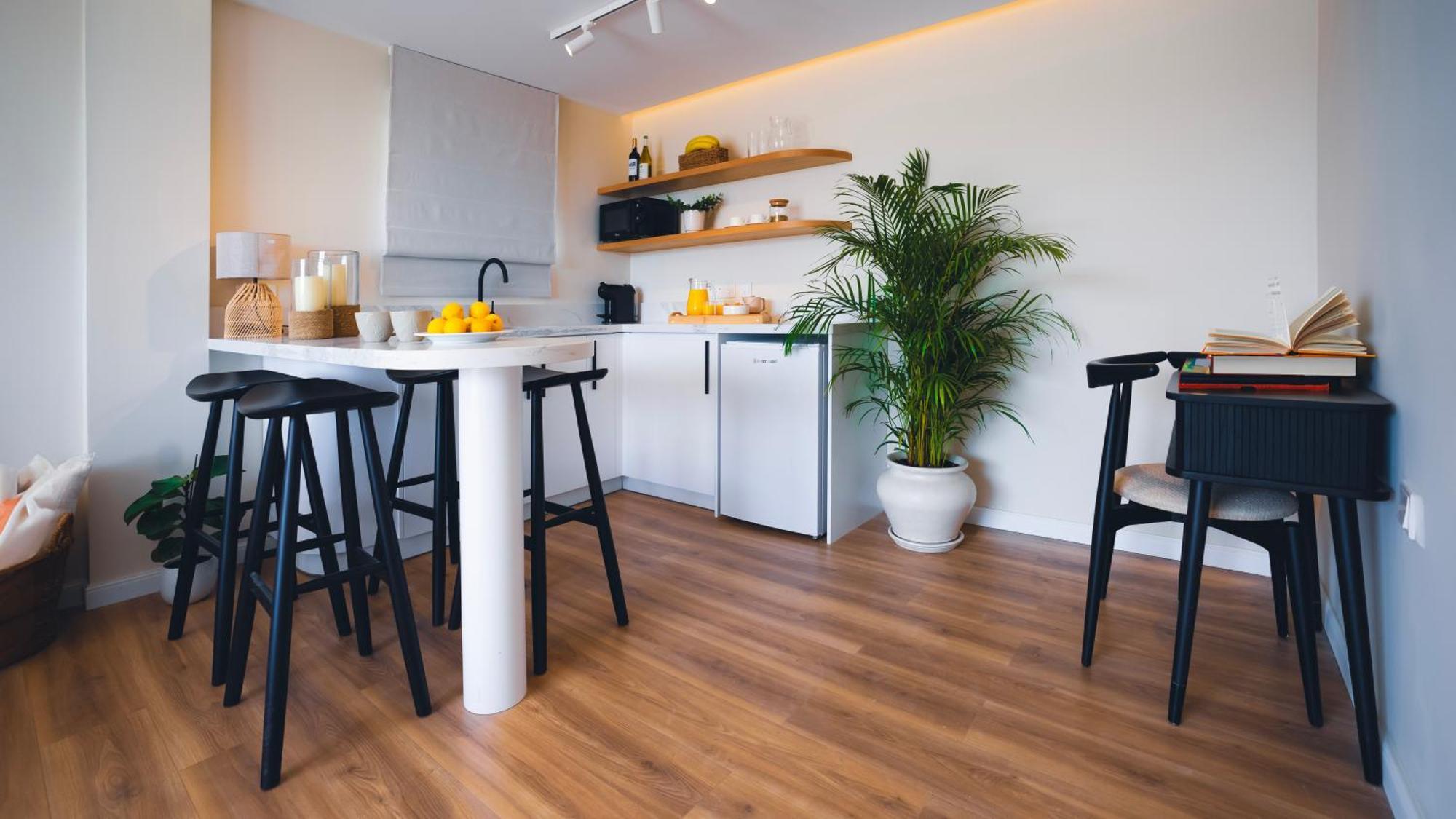 Wellclub - Wellness Family Experience - Seaview Hotell Paphos Exteriör bild